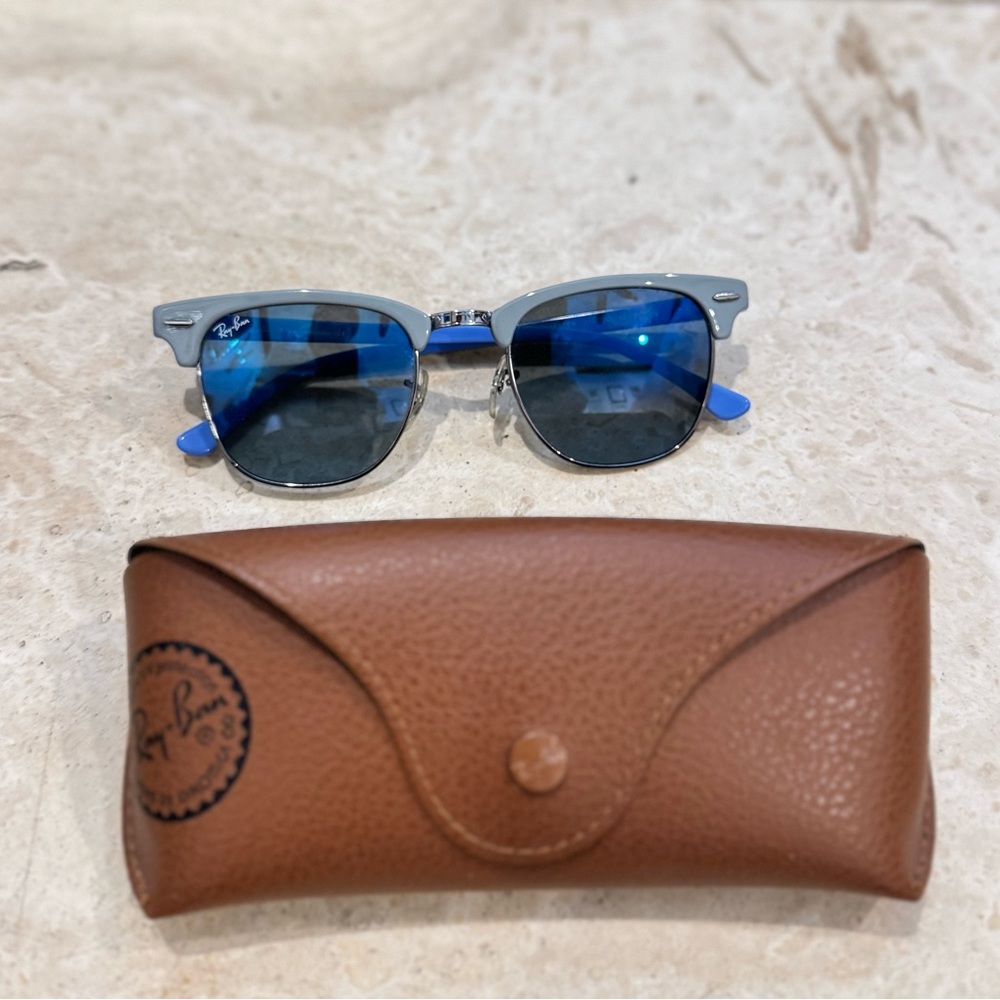 Ray-Ban Blue Lens Sunglasses with Brown Case